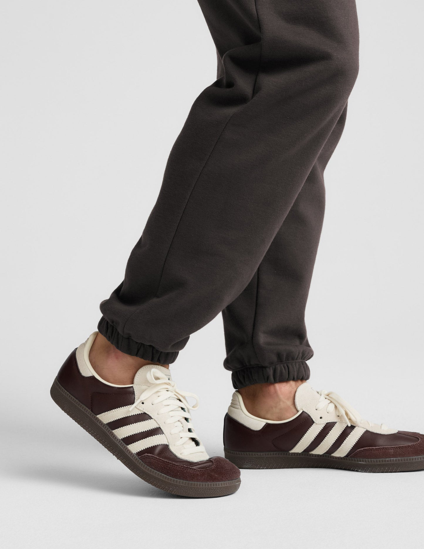 Classic Fleece Men's Jogger in java brown featuring a relaxed fit and gathered elastic cuffs at the ankles.