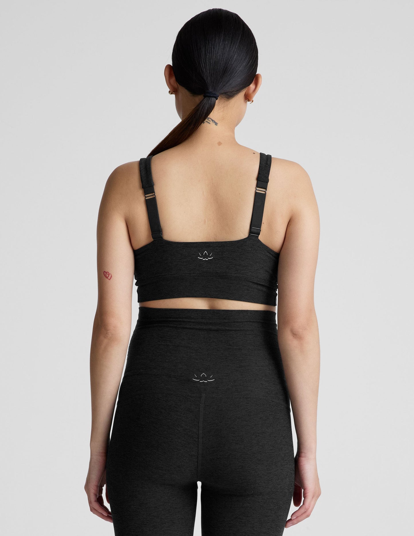 black nursing bra.