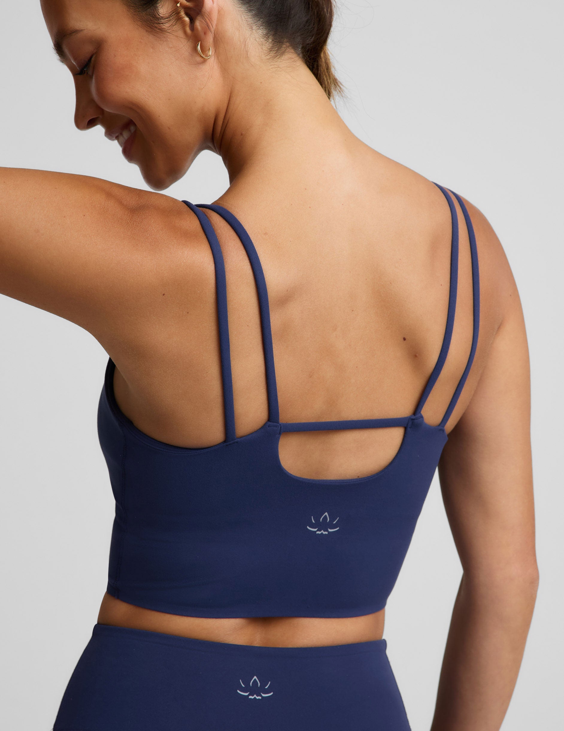 glowzone™ Strappy Cropped Tank